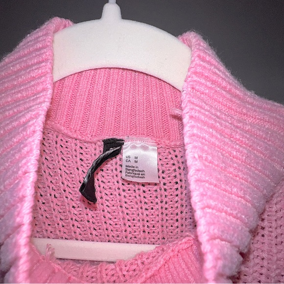 H&M Light Pink Turtle Neck Sweater - Picture 3 of 4